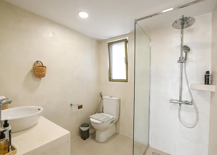 The Kalymnos Cliff * Myrties